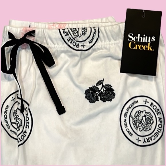 Schitts Creek - ‘Pink/Black Roses’ Lounge Pants. SZ: S,M,L. NWT Firm! - Picture 2 of 5
